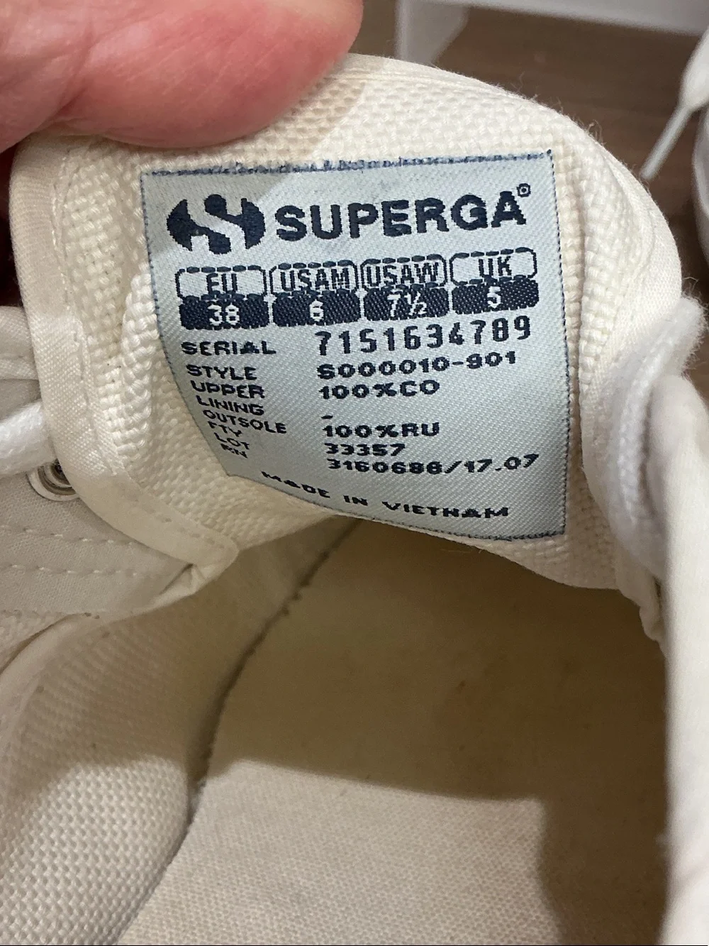 Superga Womens white Canvas Sneakers with Hand painted Giraffe, size 7.5